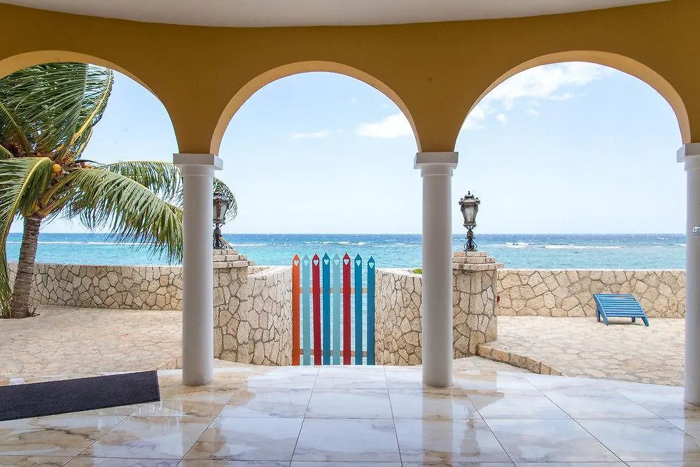 Waters Edge Guest House Montego Bay 0*,