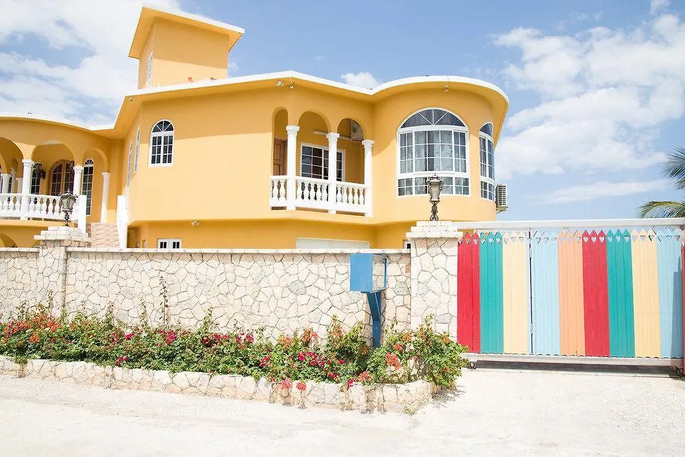 Waters Edge Guest House Montego Bay